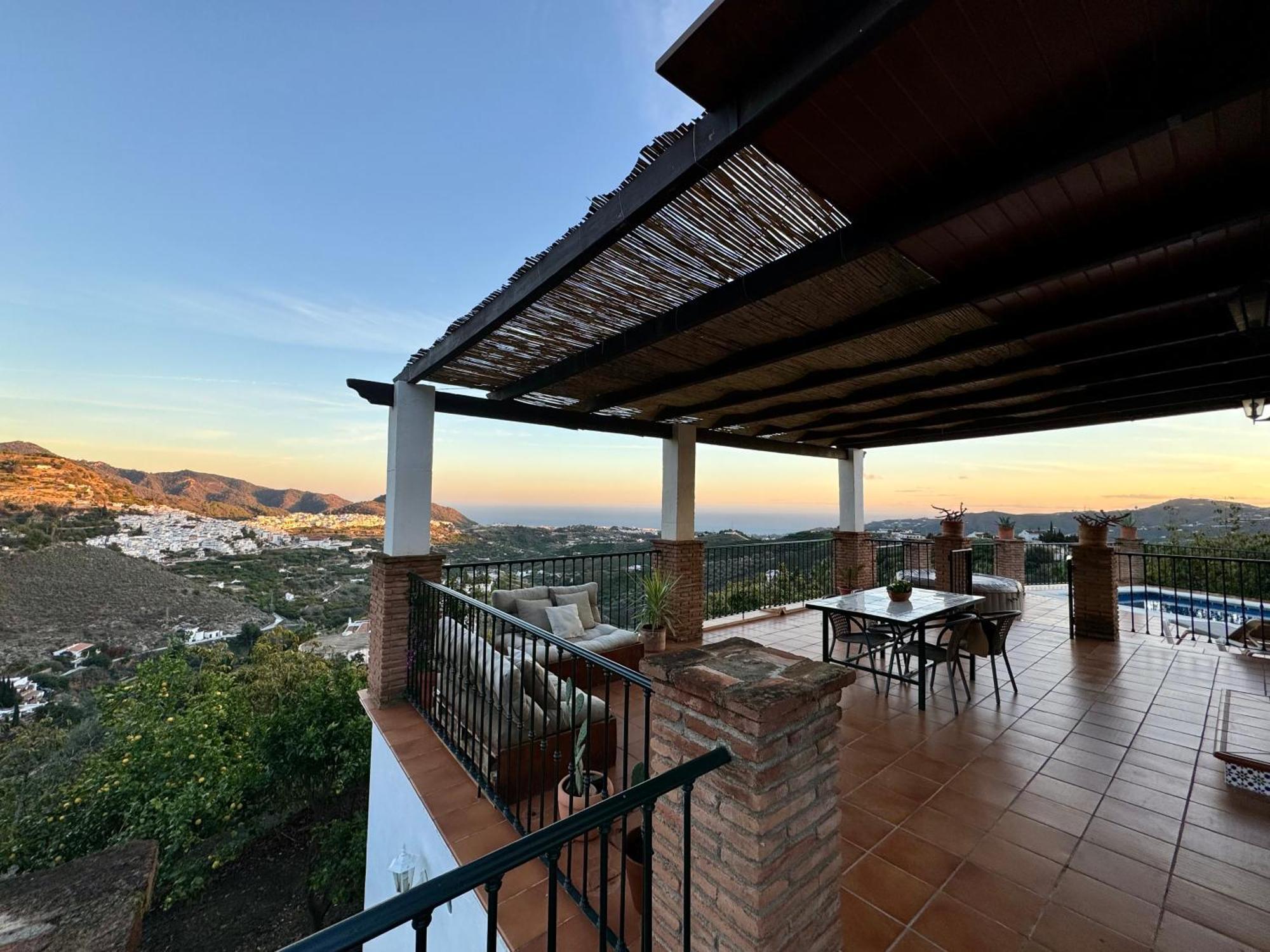 Villa En Frigiliana Con Piscina, Jacuzzi Y Espectaculares Vistas 外观 照片
